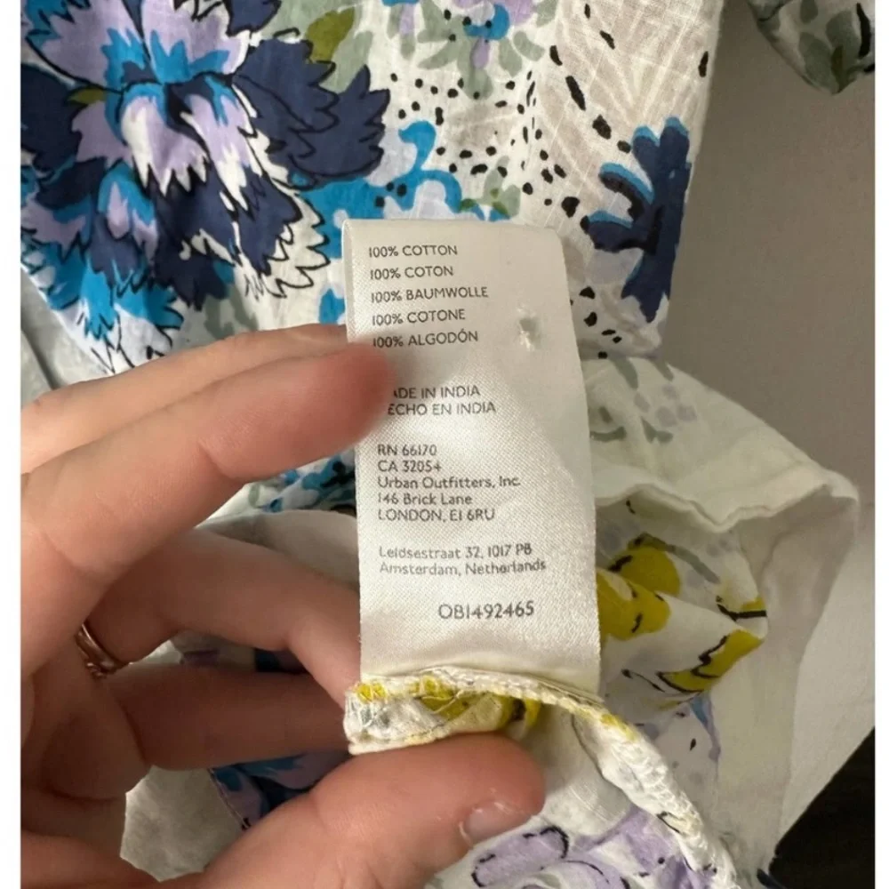 Anthropologie Women's Printed Surf Shirt - Picture 9 of 9